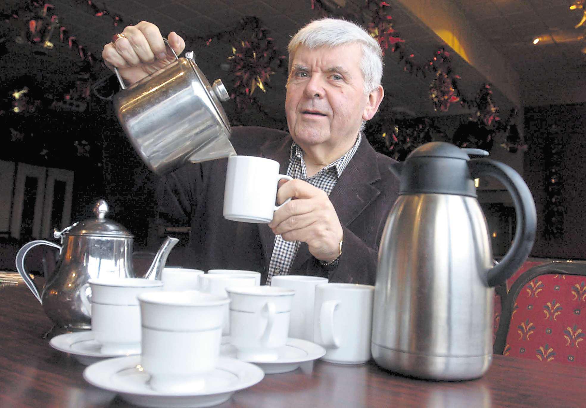 Evergreen stalwart celebrates 50 years as Leeds Irish Centre manager