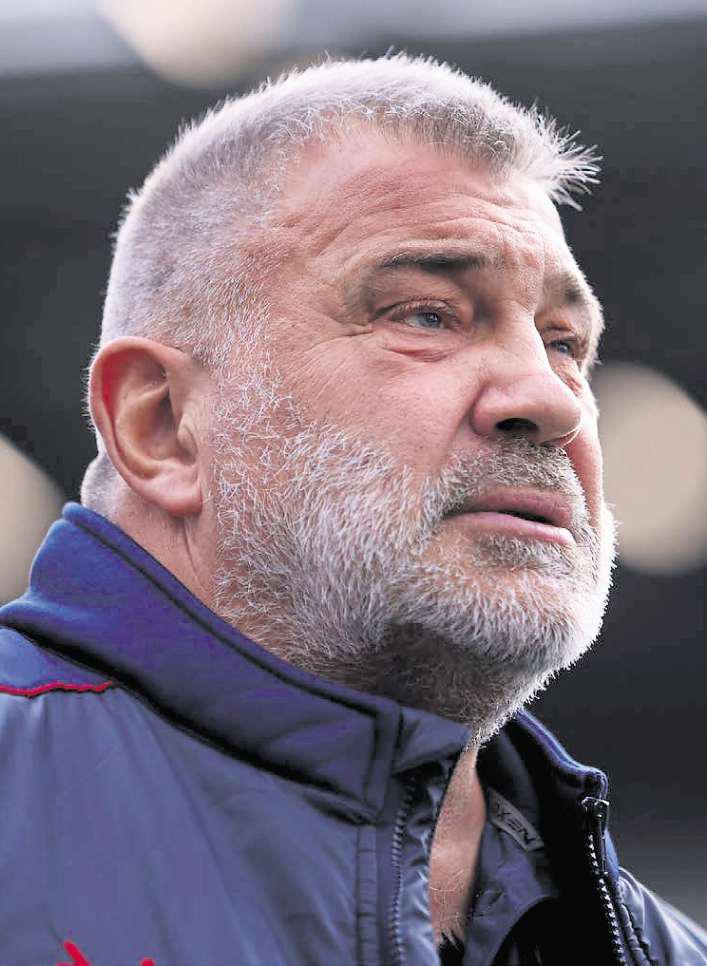 Defiant coach Wane says he's 'right man' for World Cup job