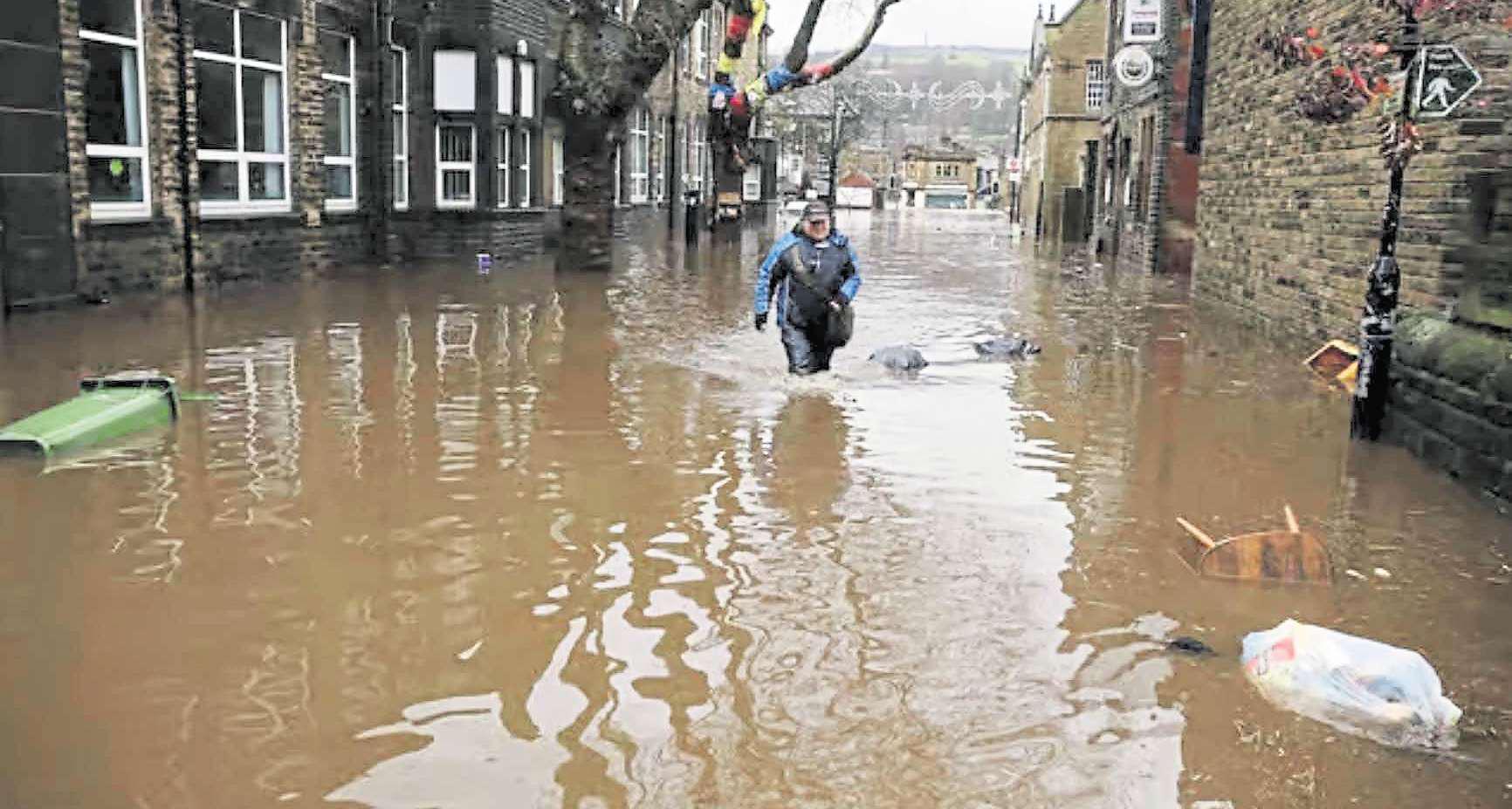 A decade after devastating Boxing Day floods, law is still 'inadequate'