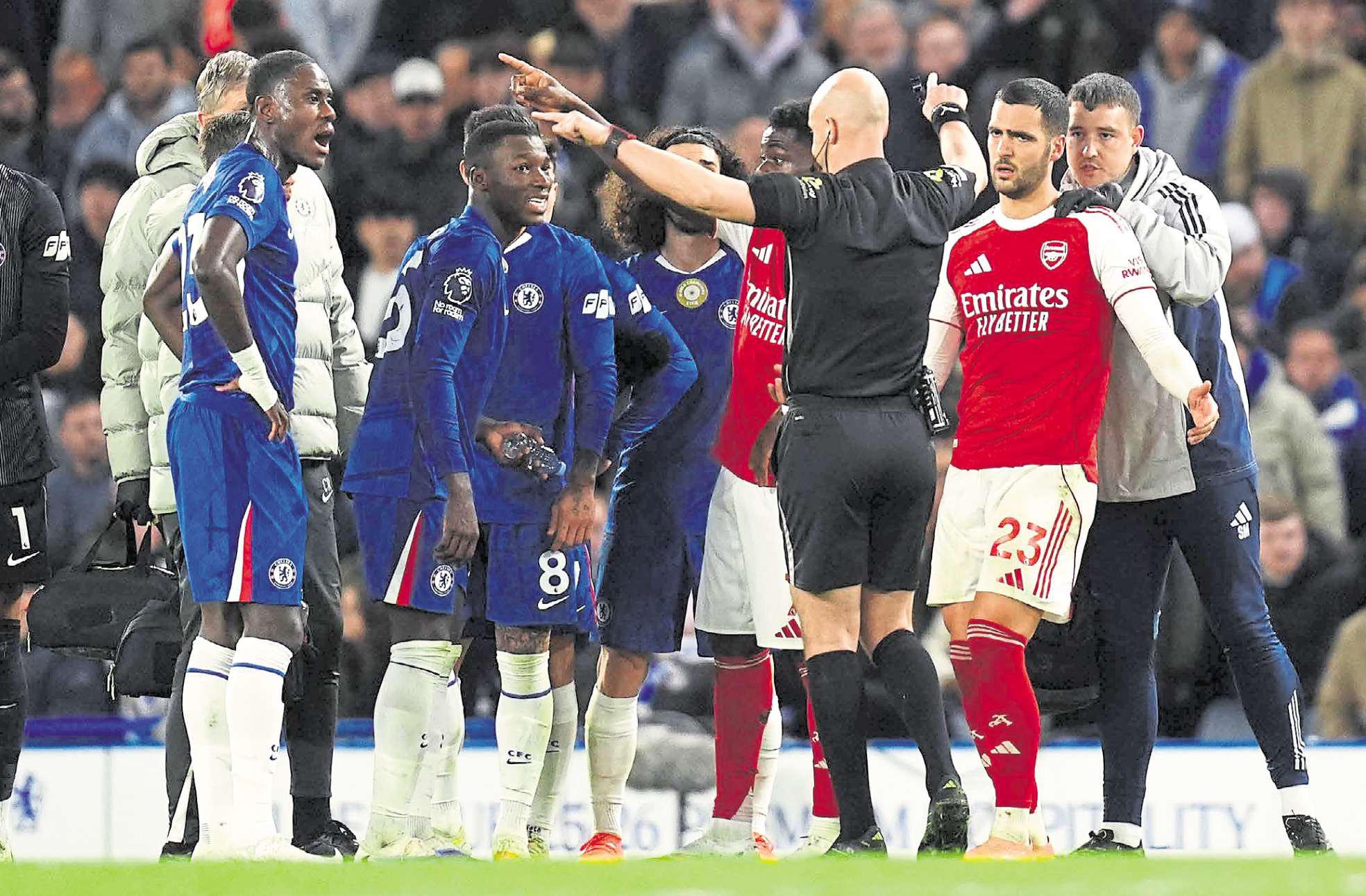 Chelsea suffer £100m blow as top midfielder is ruled out of Leeds trip