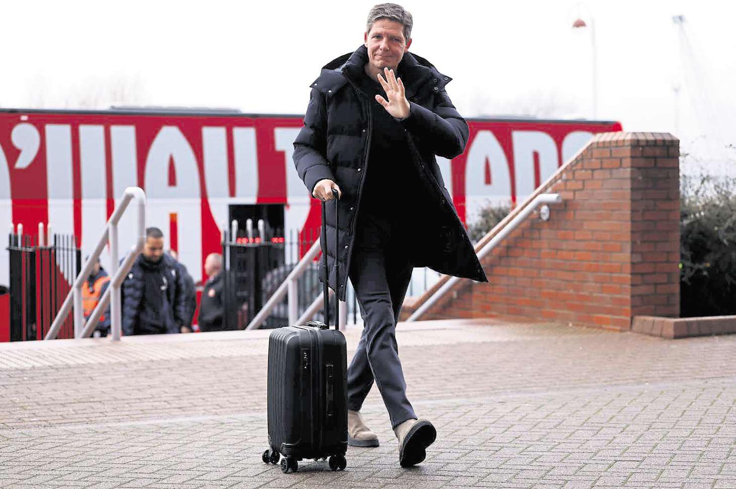 Palace opt to stick with boss Glasner until contract expires