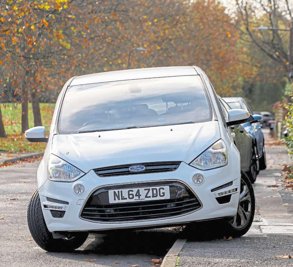 Councils handed new powers to tackle pavement parking