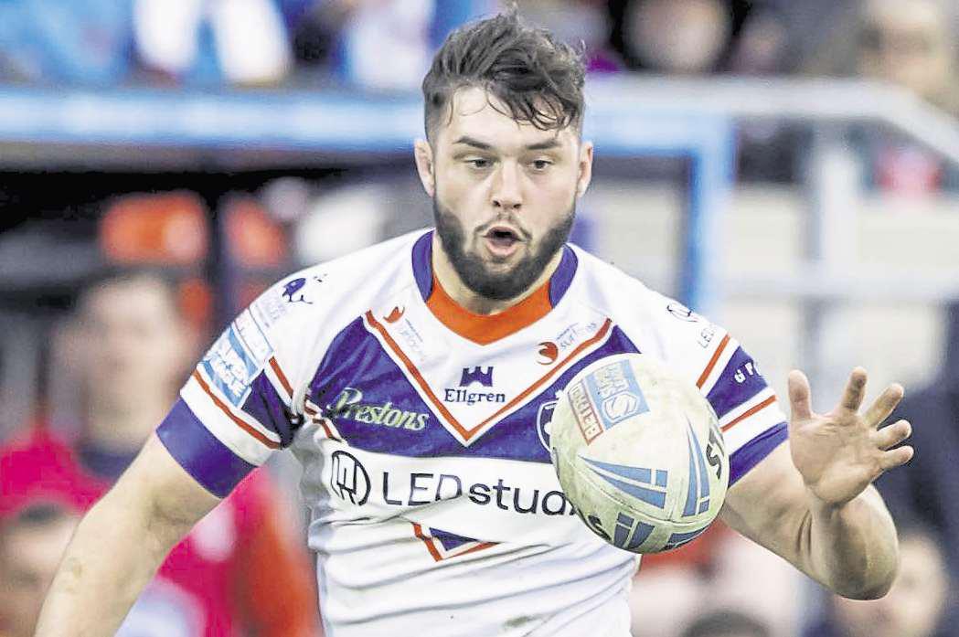 'Best in Super League' prediction made as star signs new contract