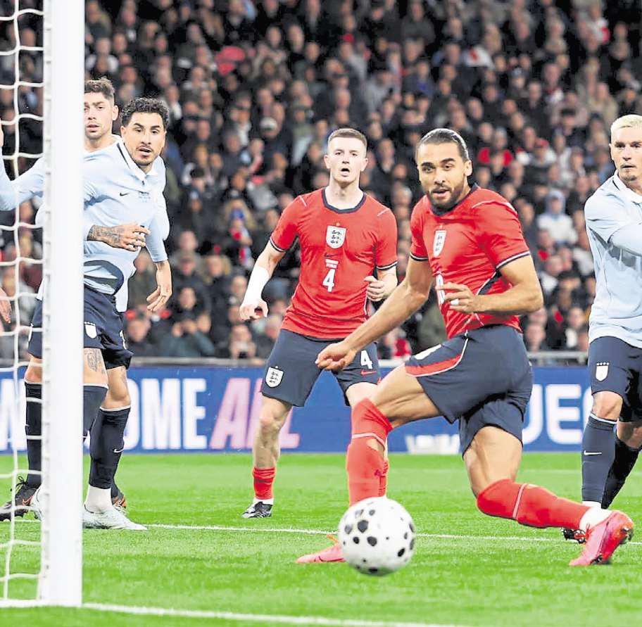 Calvert-Lewin among eight to leave camp