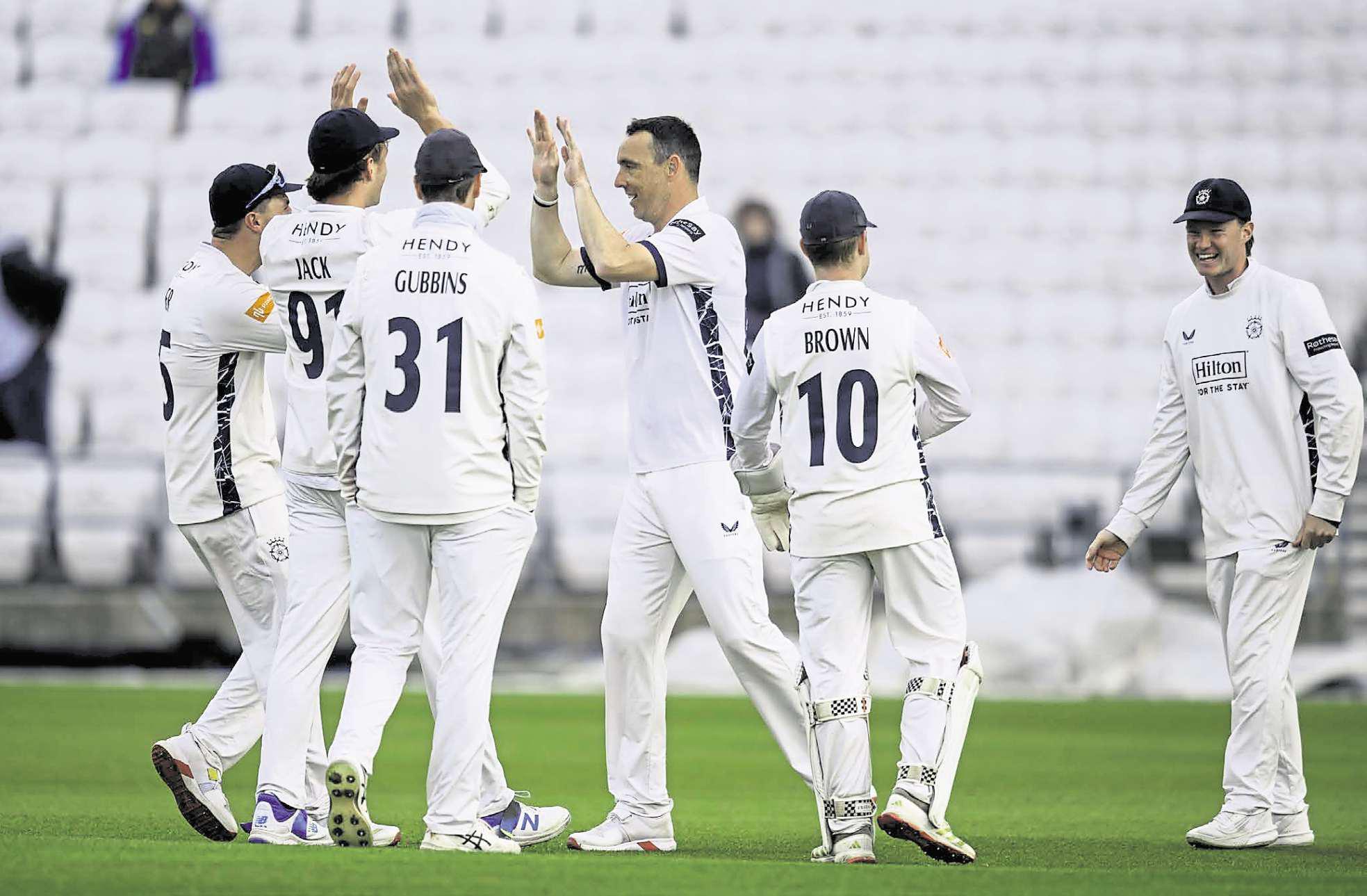 Hill and Bess lead rearguard action but Yorkshire slip to first defeat