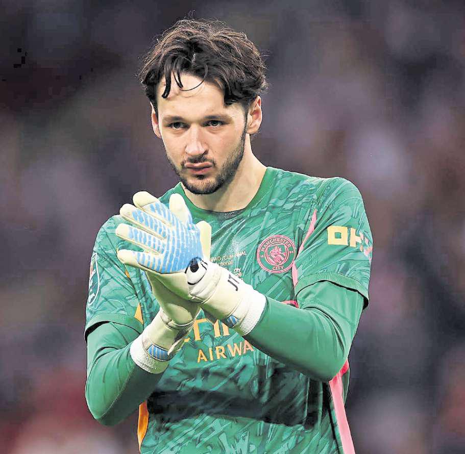 Sharpe: Trafford would be ideal signing for Leeds