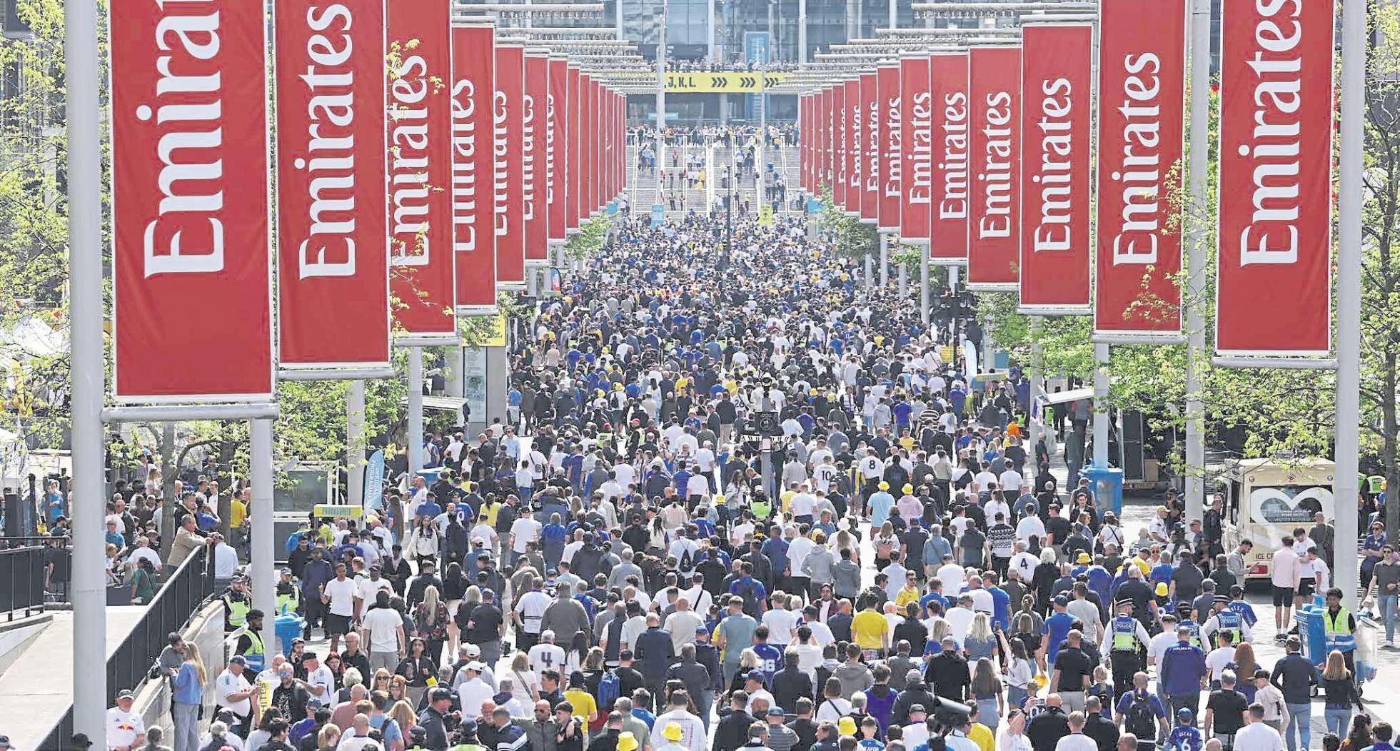 Homophobic 'minority' at Wembley disappoints Leeds United fans' group
