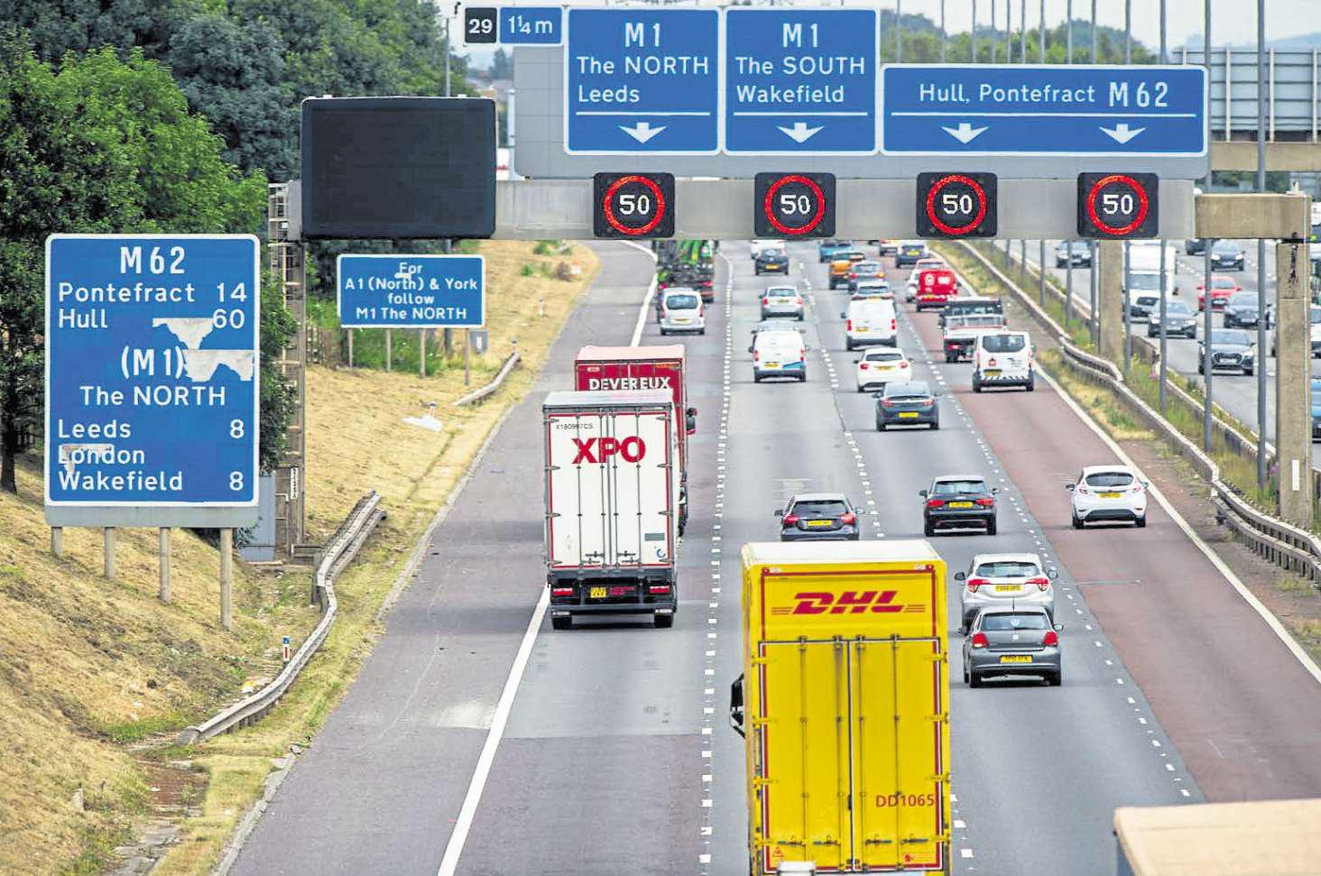 Warning issued to motorists as M62 near Leeds shuts again