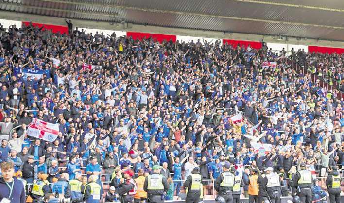 Fans posed as St Mary's stewards 'in ridiculous plot'