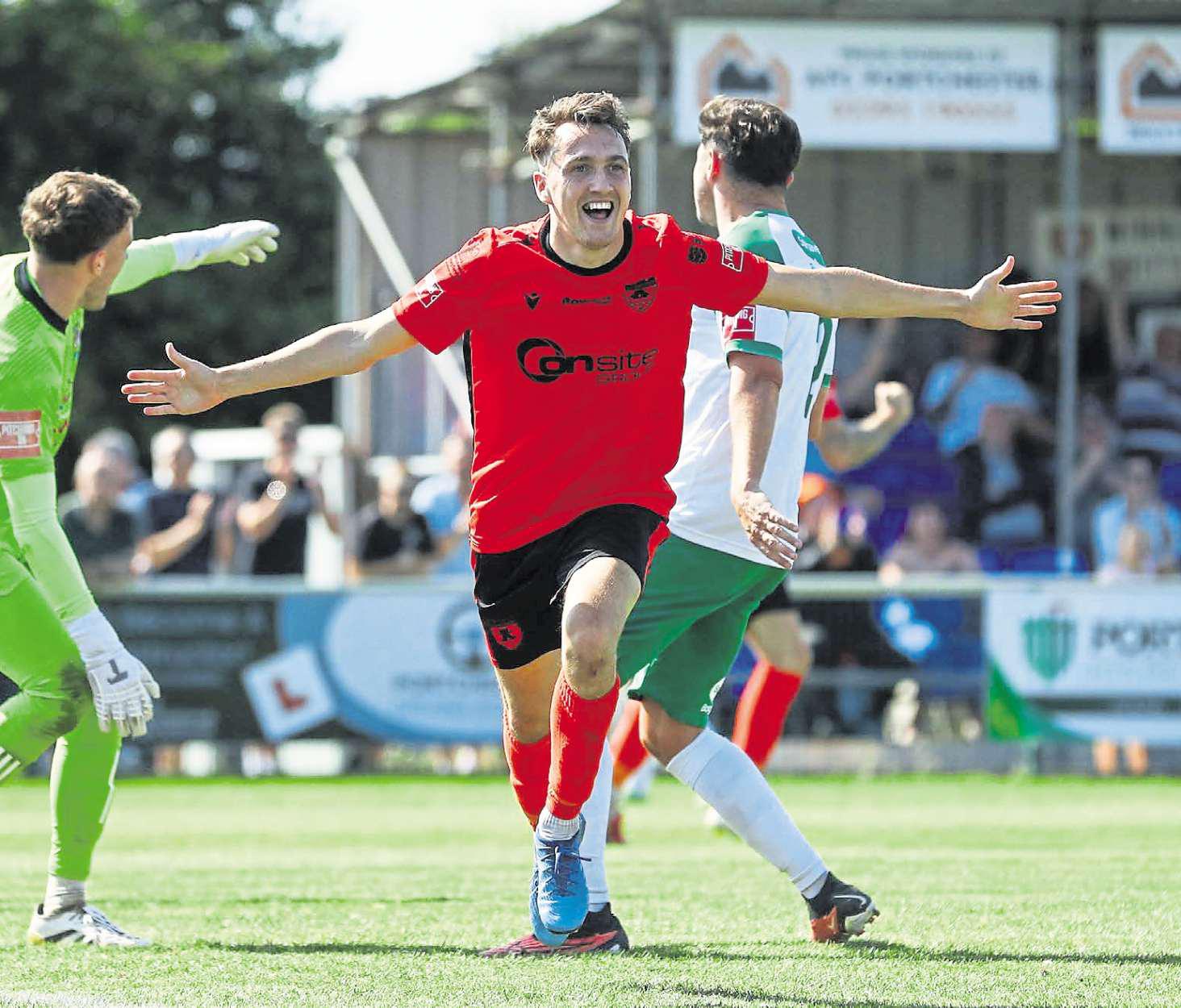 Ryan Penner Pennery back in the spotlight in latest away win | Portsmouth News ...