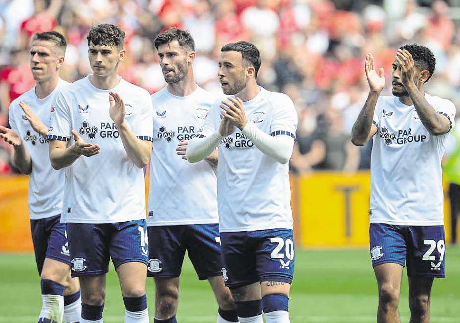 Heckingbottom salutes the supporters for their backing