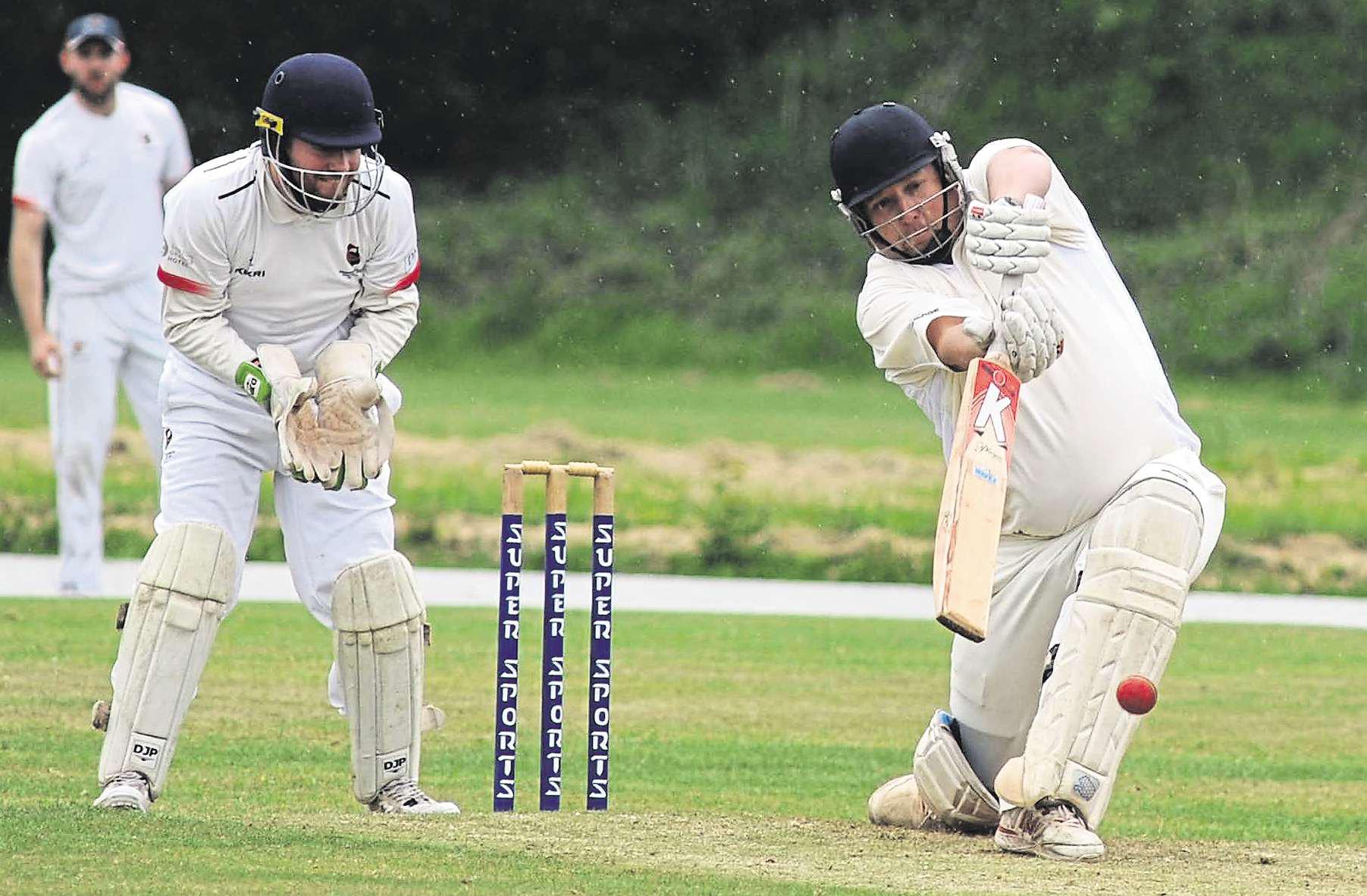 Penwortham kick-start their season with victory over F&B
