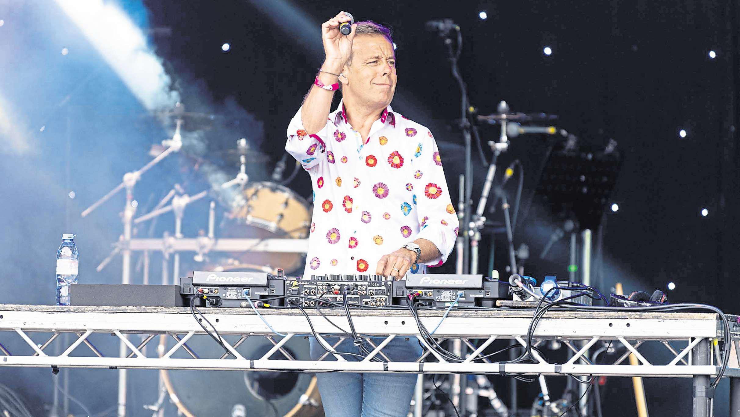 No auf wiedersehen, Pat for this icon of the Eighties music scene