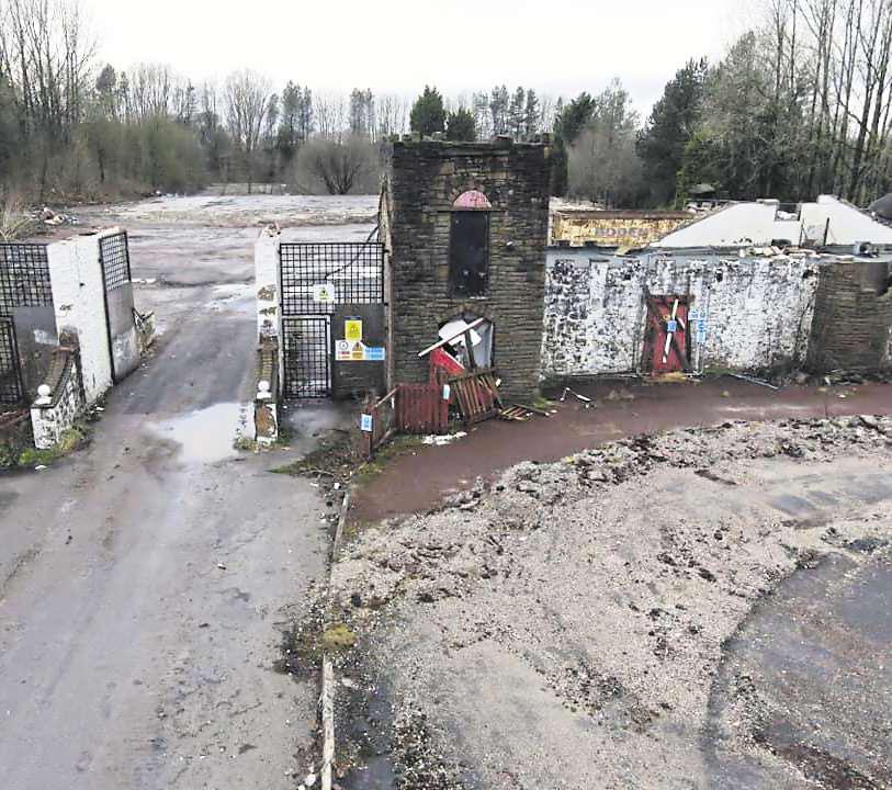 Developer lodges 350-home plan at theme park site