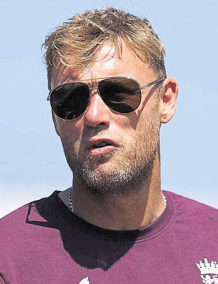 Flintoff is not looking to succeed McCullum