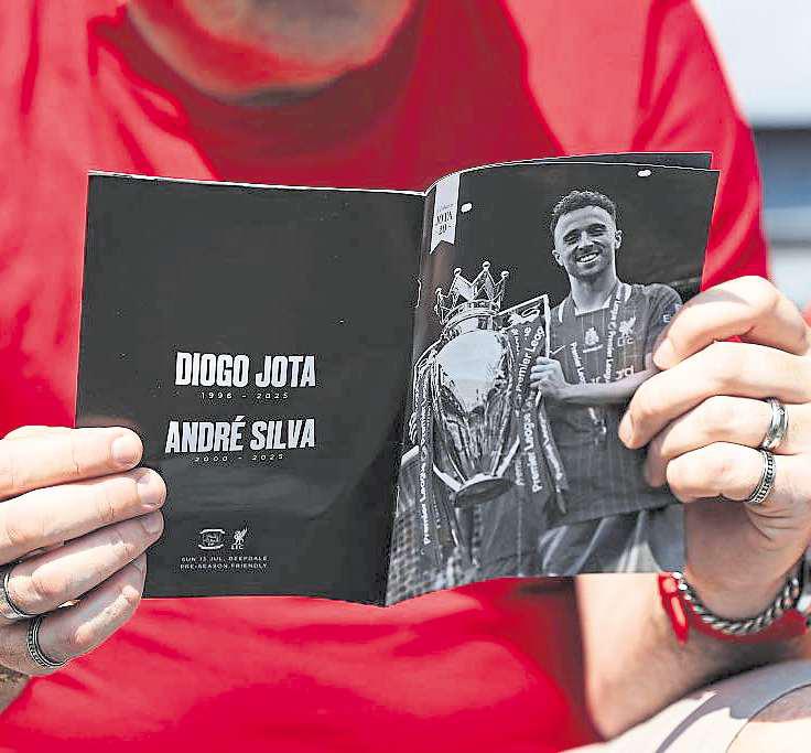 Deepdale played host to emotional tribute to brothers in Reds' friendly