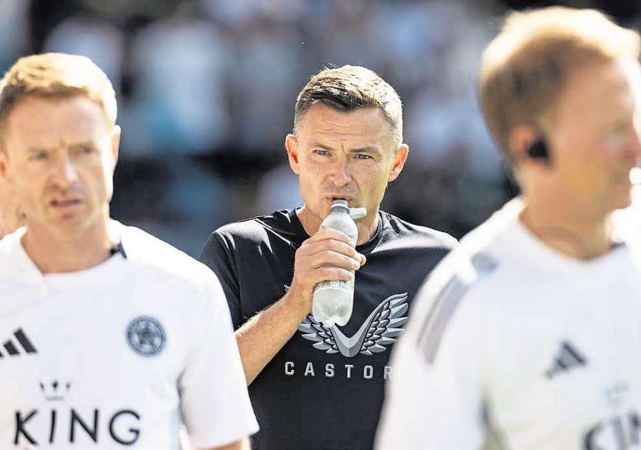 Heckingbottom hails North End's support for Shrimps fans