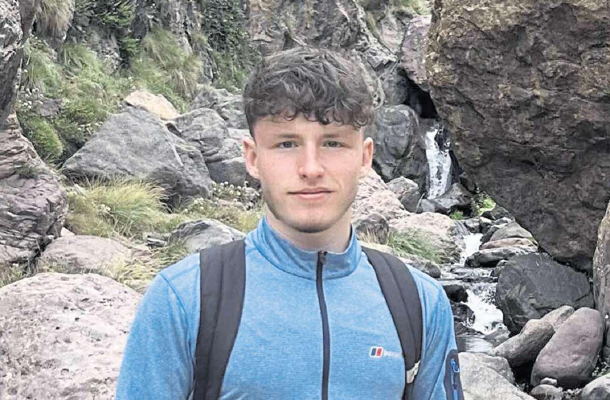 Tributes to teenage rugby player found in reservoir