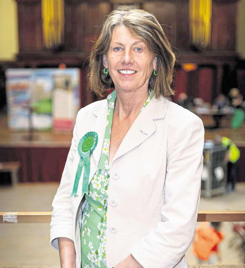 Councillor wants to OFFICIALLY paint St George's Cross flag on every mini-roundabout in county