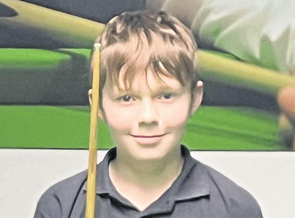 Elite rise to summit thanks to a top knock from Norbury