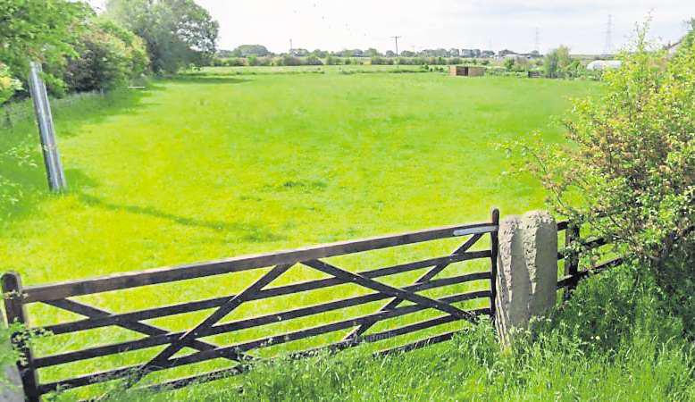 Homes plan for 'millionaire's row' is turned down