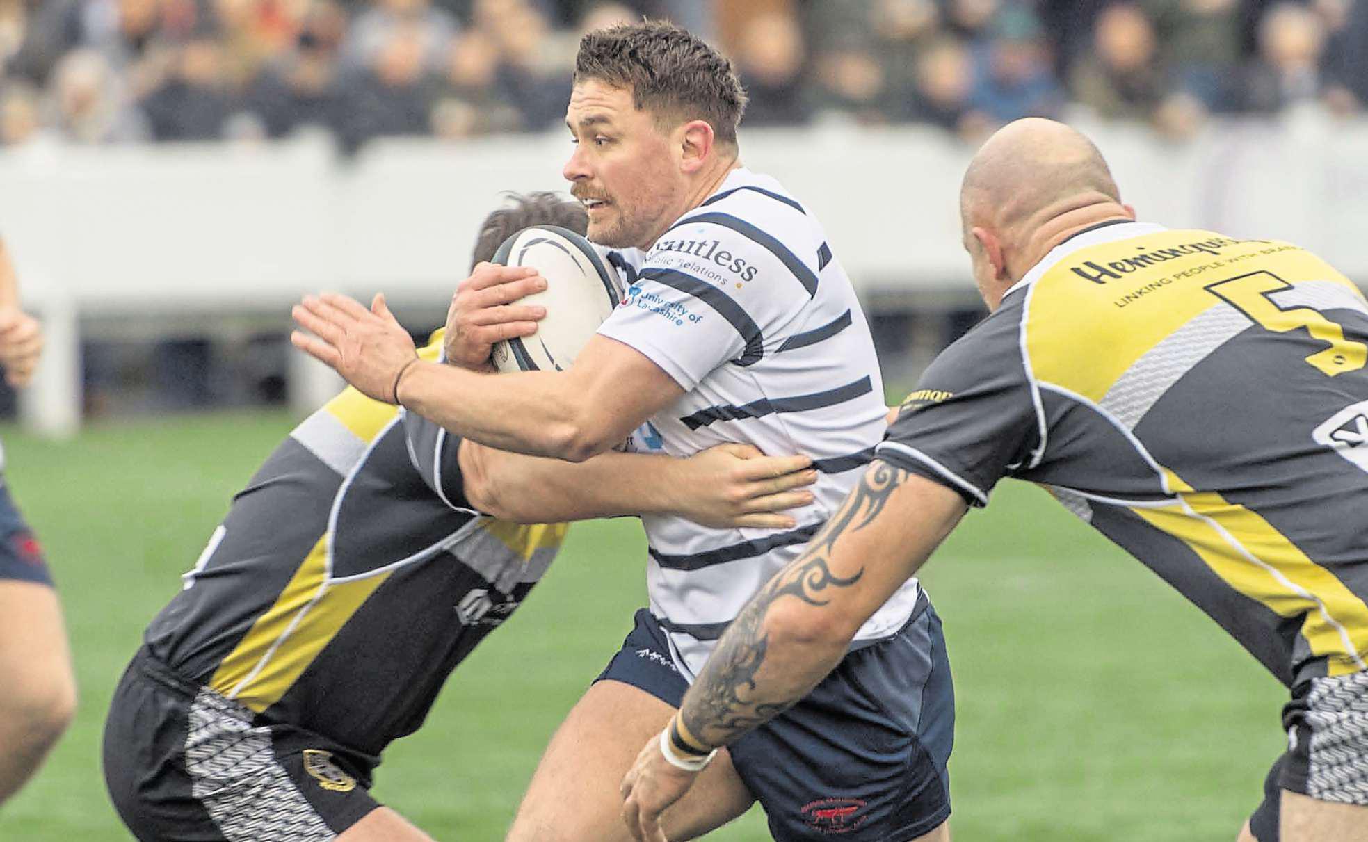 Hoppers aiming to end losing streak as Rossendale pay visit
