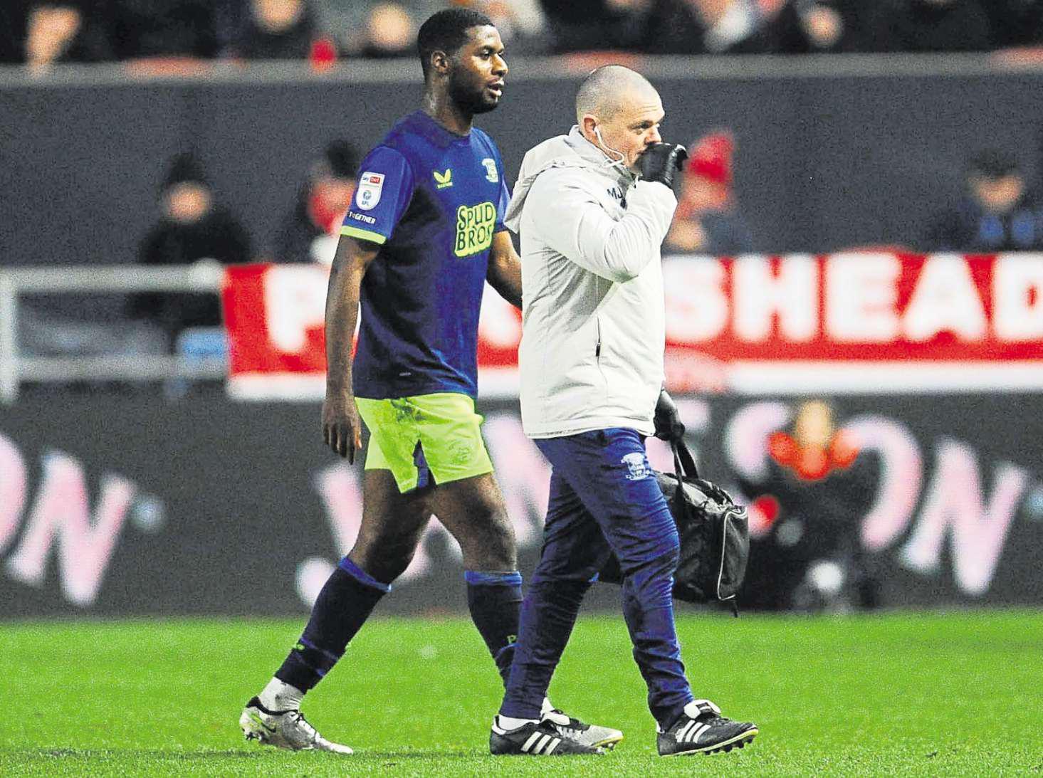 Hecky calms fears over long-term KO's for duo