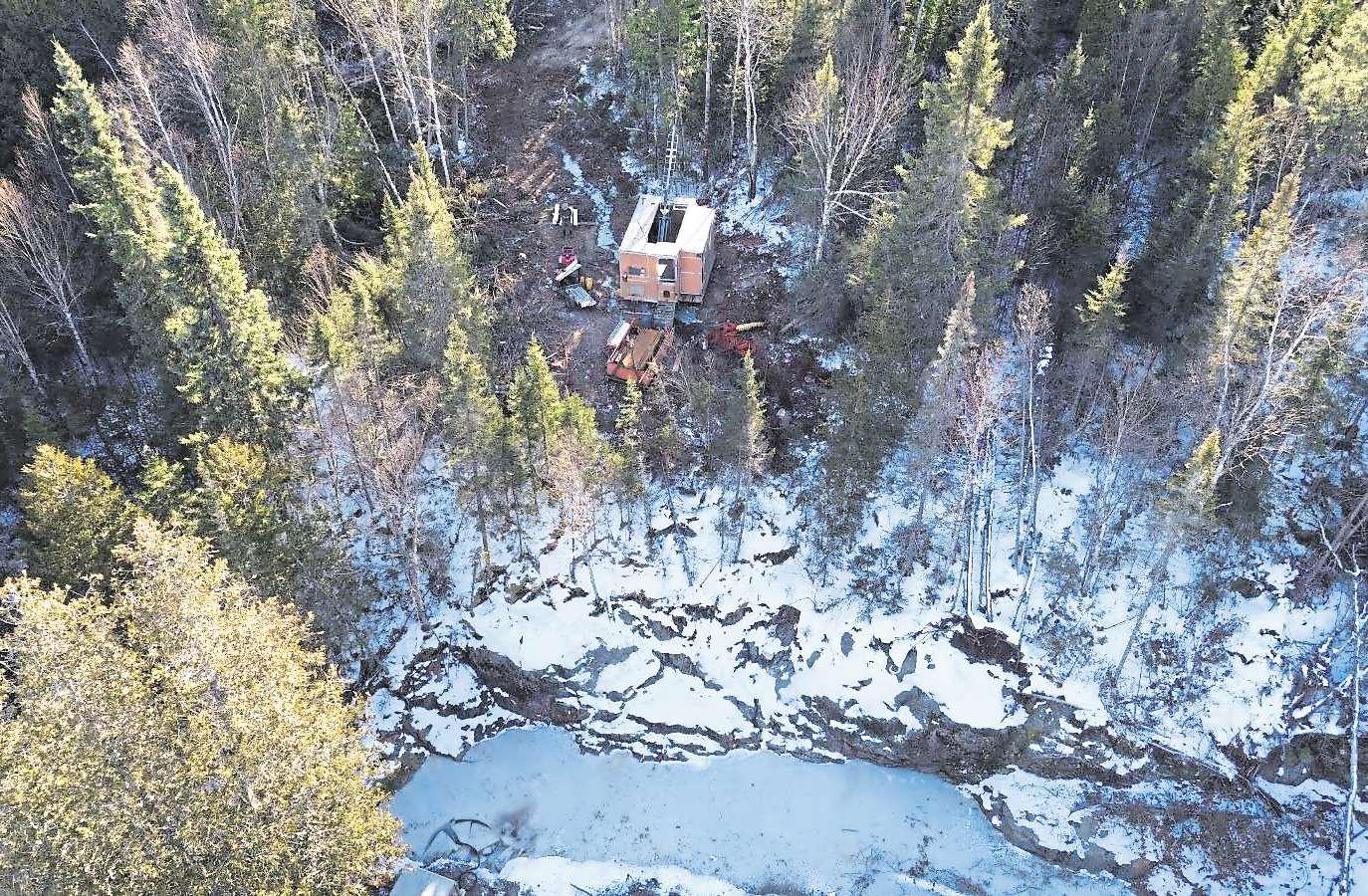 County mining company finds signs of gold in drilling quest