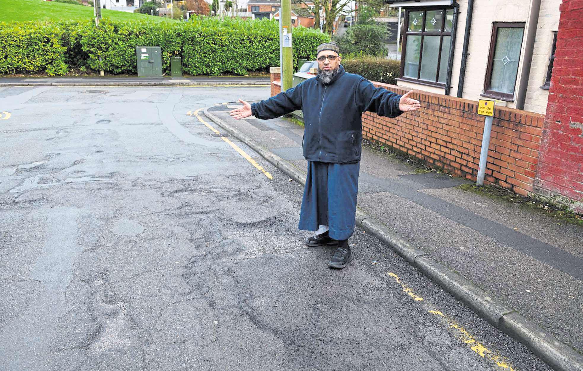 Residents launch 'Operation Pothole' over state of roads