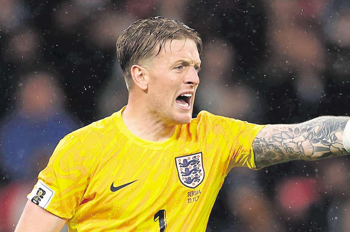Pickford says rivals must chase him for England's No.1 jersey ...