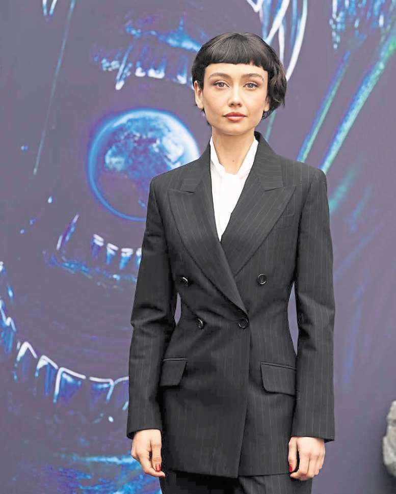 Sydney's joy as she steps into robot role next Alien adventure