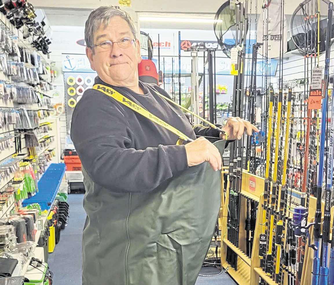 Darren and David share the honours in close club match at Beach Road