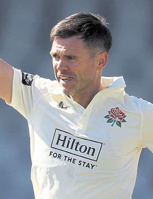 Anderson puts pen to paper on Lancs deal