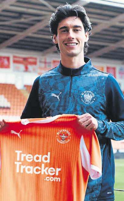 The Seasiders' boss reunites with Randall