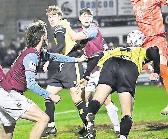 Fylde's winning run goes South in Loss at title rivals