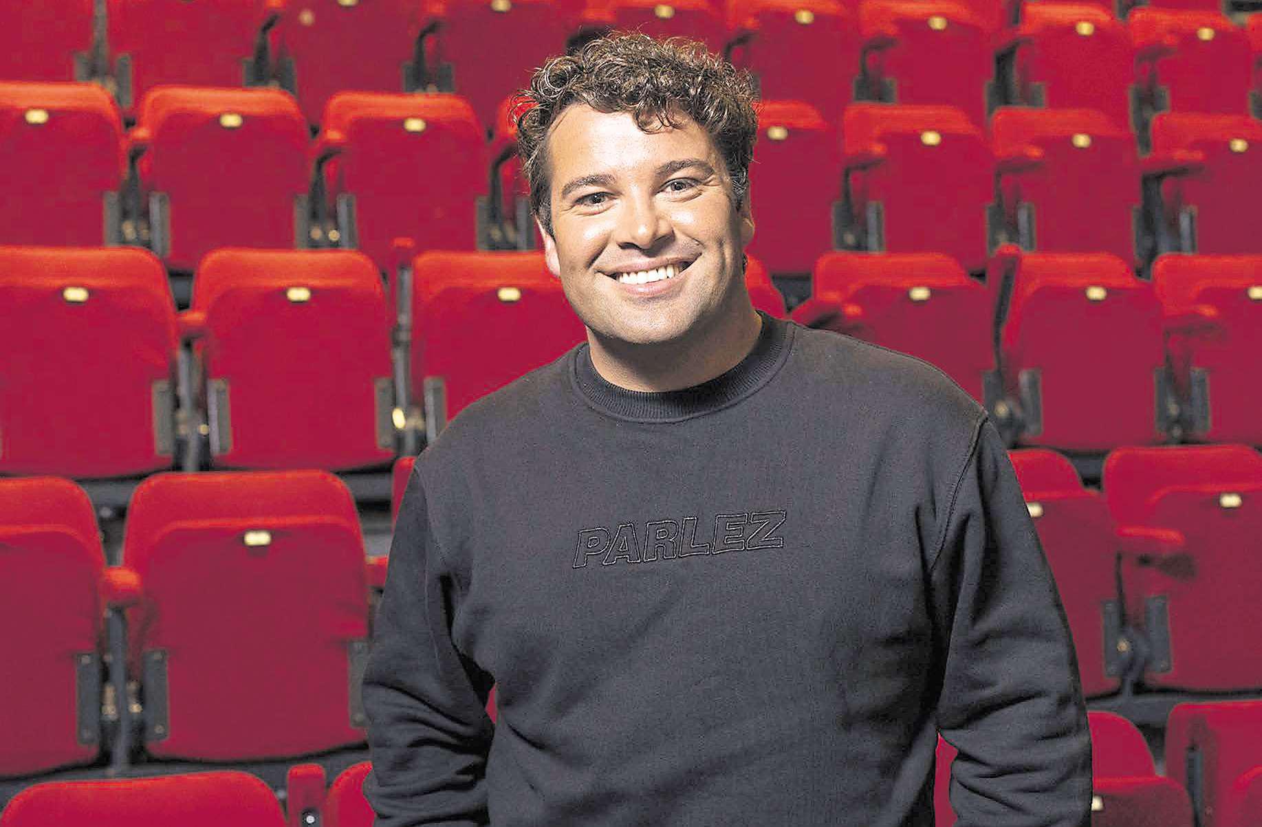 Singer Joe shares his expertise and experience with stars of the future