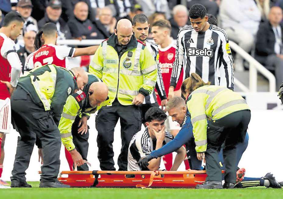 Livramento set for up to eight weeks out with knee injury