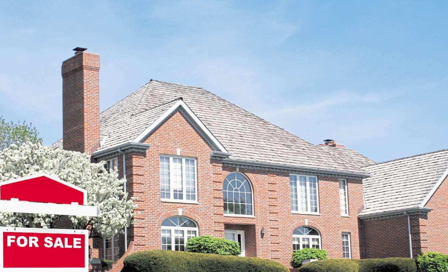 Big buyers 'wait and see'