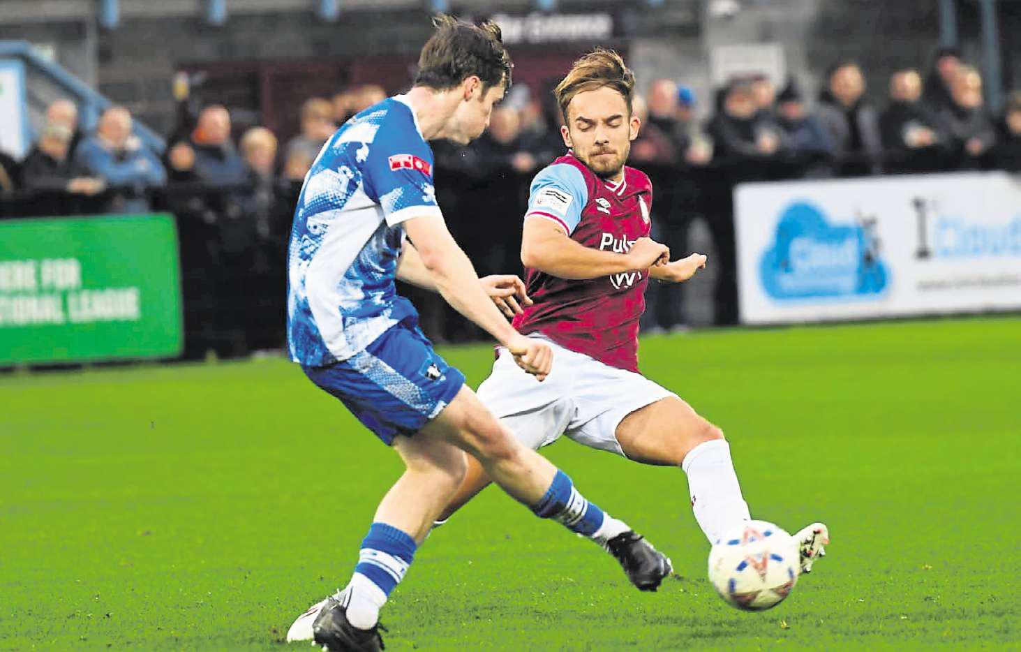 Shields 'professionalism' in Trophy win delights Ian