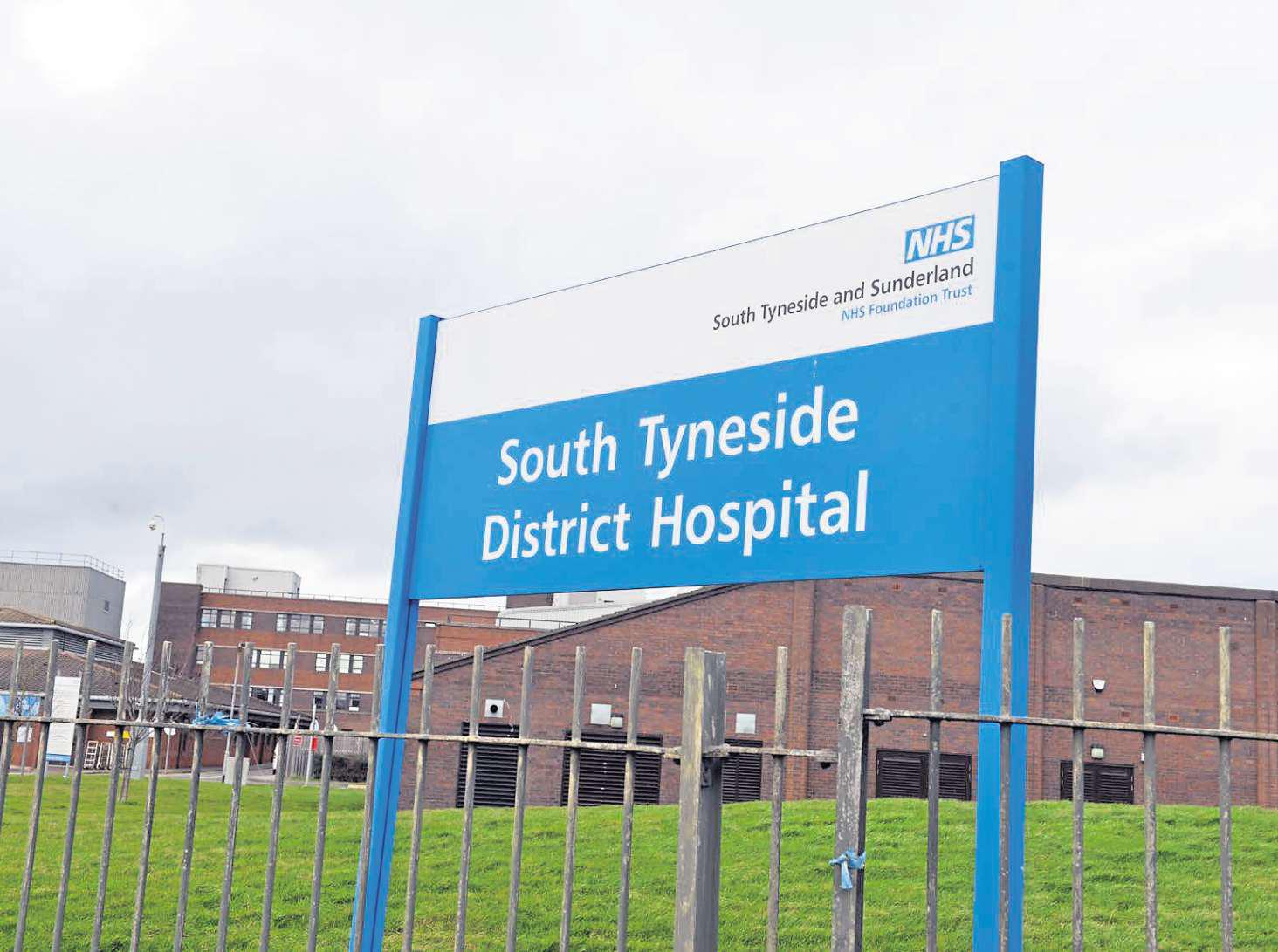 Tens of thousands still on hospital waiting lists despite fall in backlog