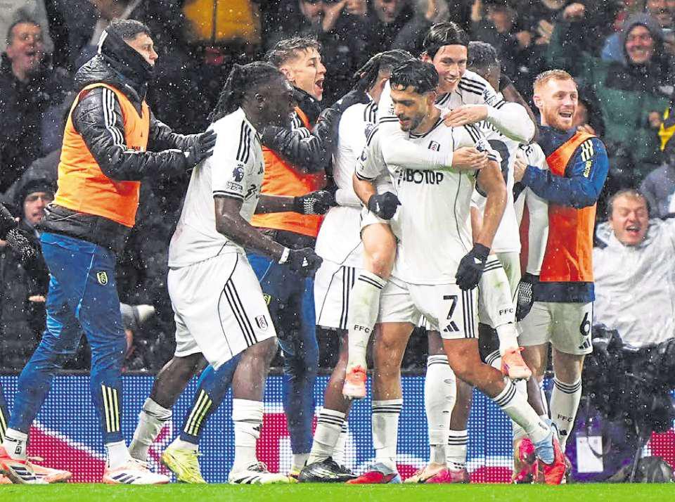 Sunderland fall foul to Raul as Fulham prevail at the Cottage