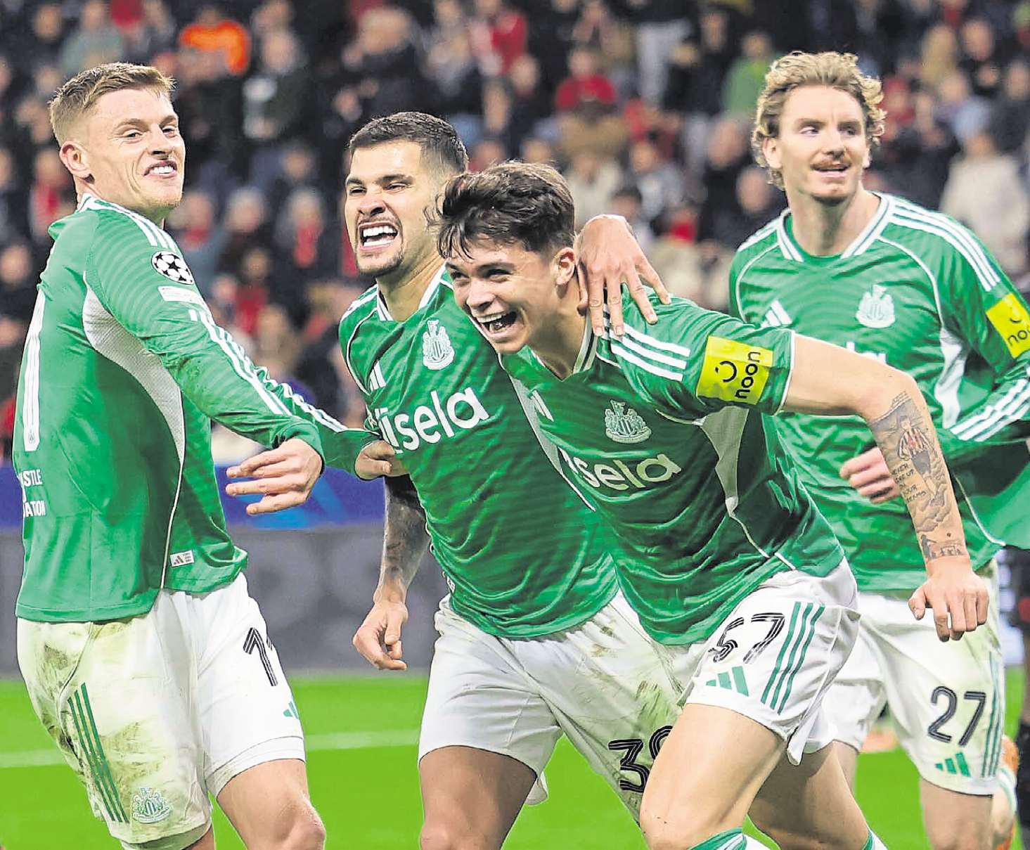 Howe hits back after major United problem highlighted