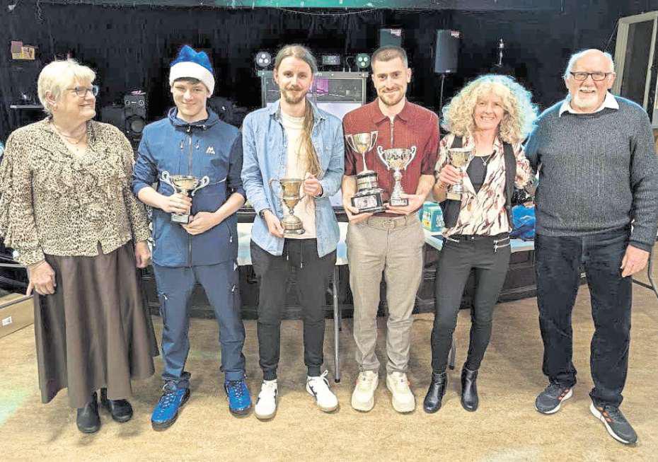 Mathew and Murdy make all of the running at awards evening