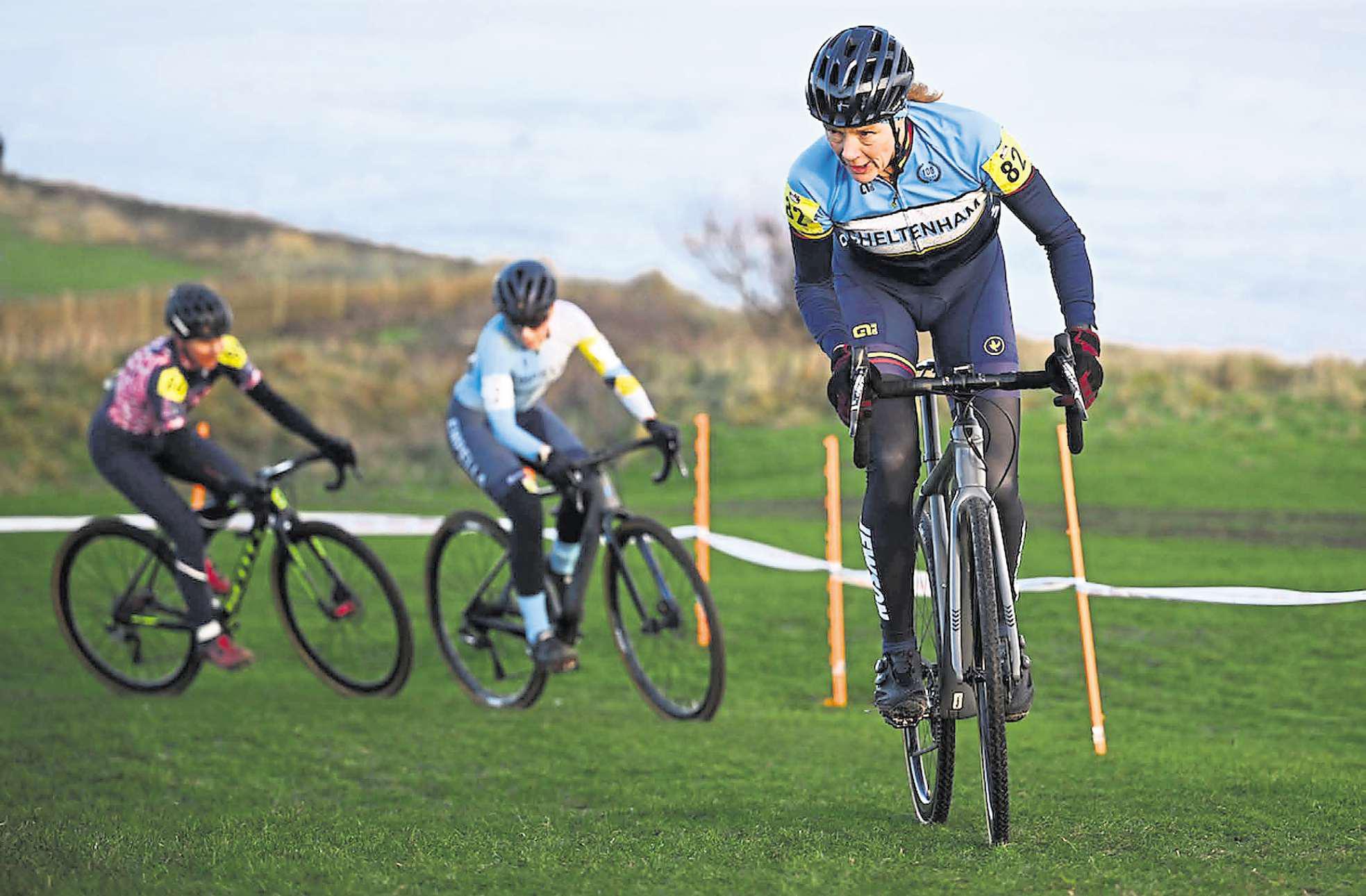 New champions crowned as Gypsies Green hosts cycling cyclo-cross races