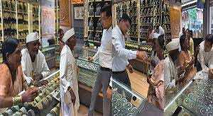 காதலுக்குத் தங்கச் சங்கிலி கிடைத்த அதிசயம்!