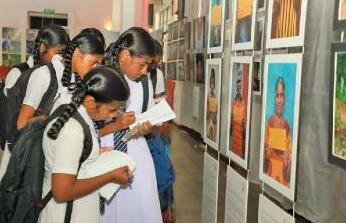 பதுளையில் மலையக இளைஞர், யுவதிகளின் புகைப்படக் கண்காட்சி