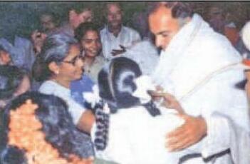 பிரெடரிக் ஃபோசைத் ஒருவரில் நால்வர் ; விமானி, பத்திரிகையாளர், உளவாளி, எழுத்தாளர்