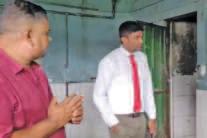 சுகாதார சீர்கேடுகளுடன் காணப்படும் அட்டன் நகர பொது மலசலகூடம்