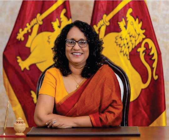 ஆங்கில மொழிப் பாடசாலைகள் 825 இலிருந்து குறைந்தது 1,000 ஆக அதிகரிக்கப்படும் - பிரதமர்