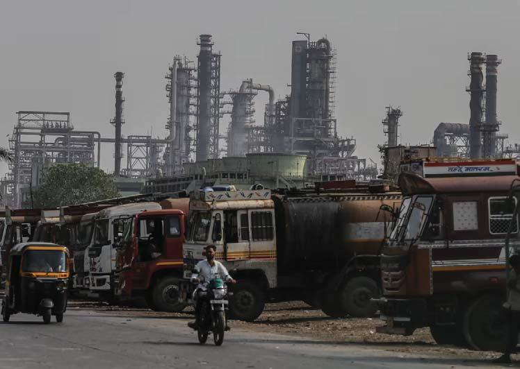 Trump wants India to stop buying Russian oil. Why is Modi saying no?